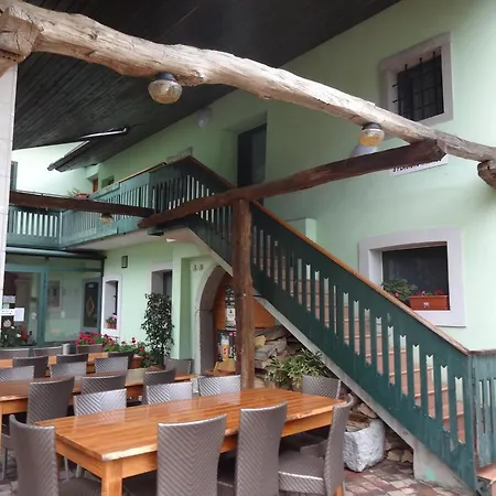 Fedrig Private & Bed & Breakfast 2*