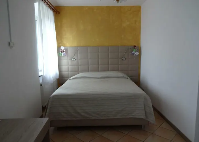 Fedrig Private & Couette-café 2*